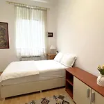 Austrian Center Apartment