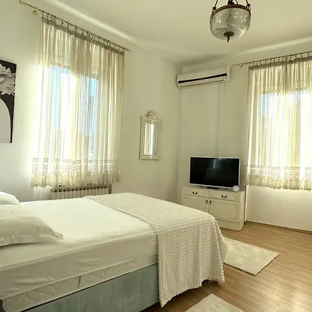 Austrian Center Apartman