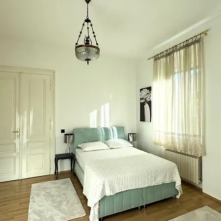 Austrian Center * Szarajevó