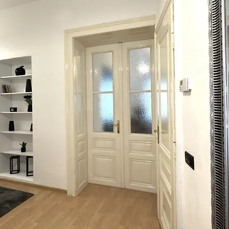 Austrian Center * Szarajevó